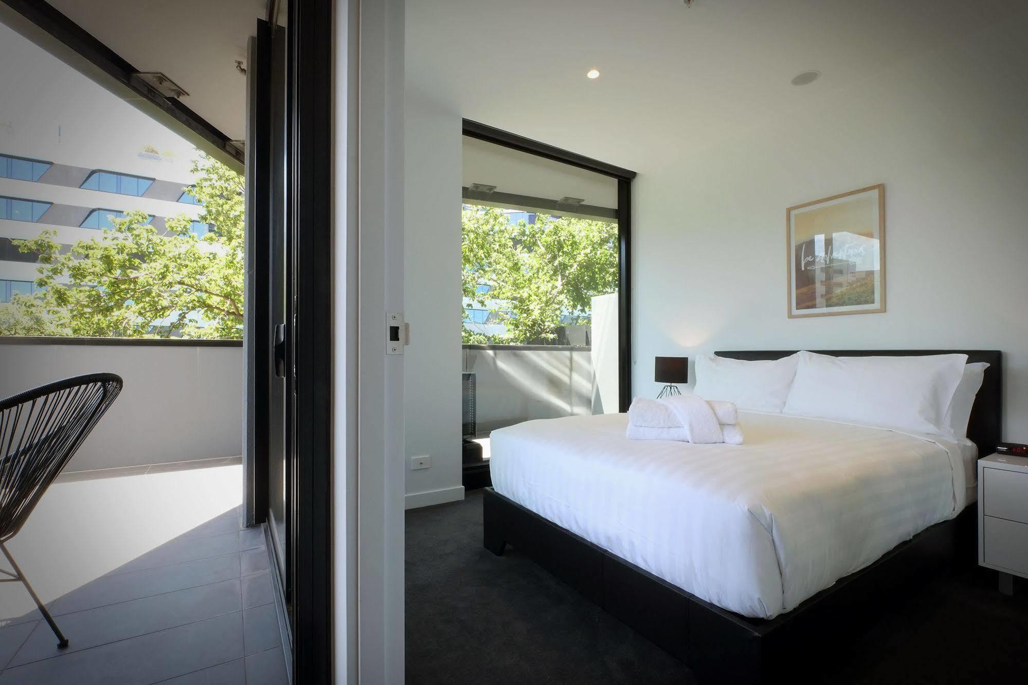 Turnkey Accommodation-North Melbourne Exterior photo
